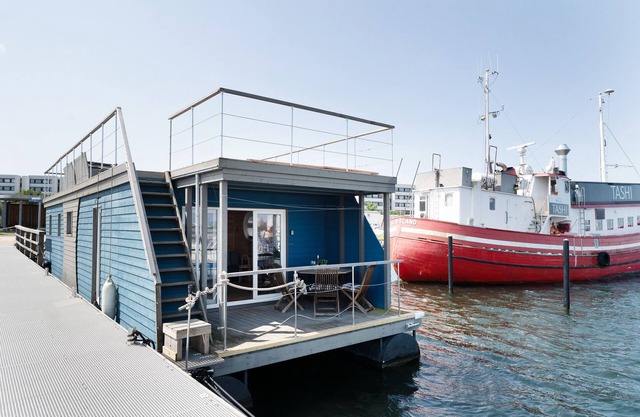 Houseboat for 3 guests with 60m² in Fehmarn OT Burgtiefe (295127)