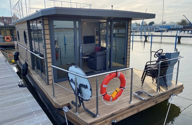 Houseboat Fjord Capella - Solar boat in Barth