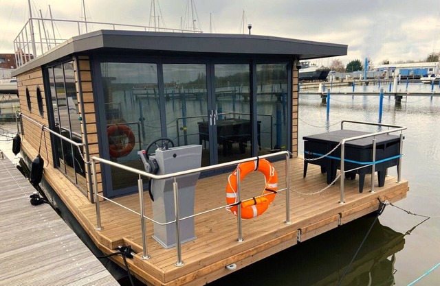 Houseboat Fjord Vineta with bio sauna and roof terrace in Barth
