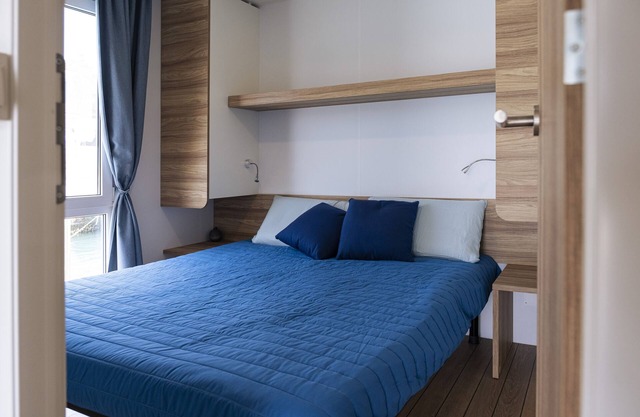 Houseboat in Bisceglie harbor