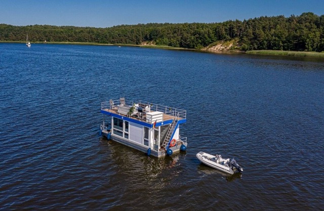 Houseboat on the Trave - license free for 4 people