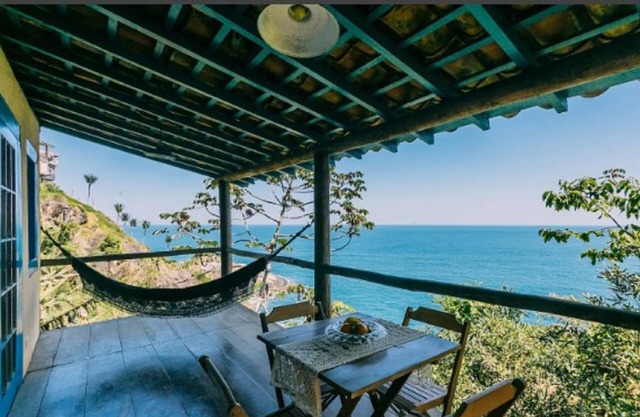 Houses on the coast for two-four people. Spectacular sea view!