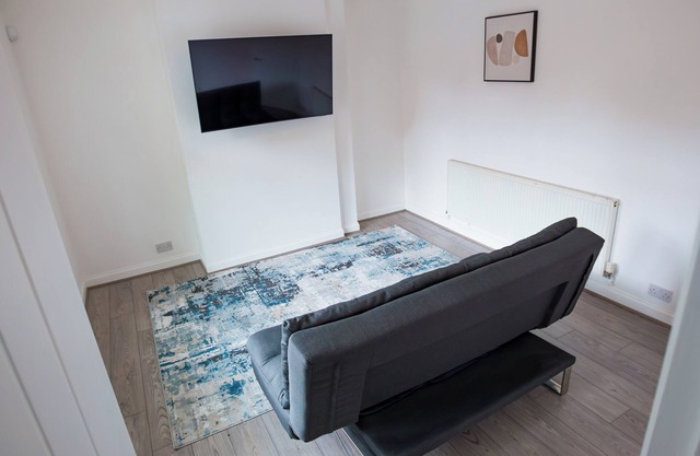 HouseSleeps6-Garden-Parking-Familly&Contractors