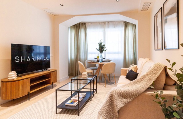 Housing Castellana 30 by Sharing Co