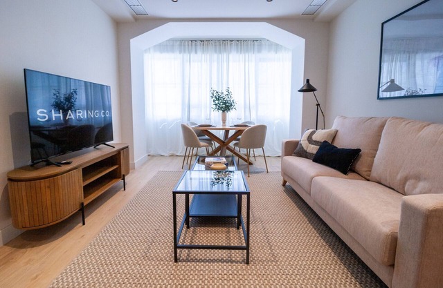 Housing Castellana X X V I by Sharing Co