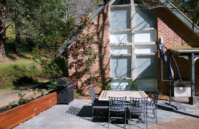 Housten Cottage - Cosy Country Escape
