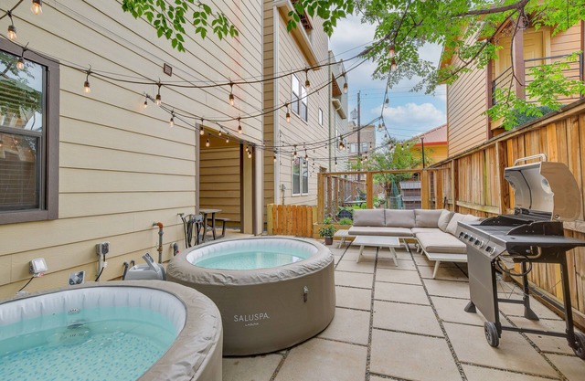 Houston Vacation Rental ~ 1 Mi to Downtown!