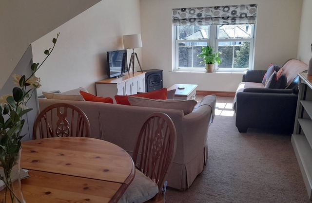 Howgills Apartment 12 offers self-catering accommodation with free parking & free WiFi