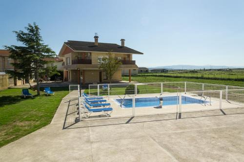 HS Oasis de Bardenas & Piscina