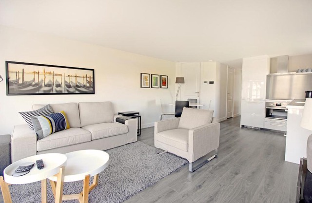 Huge 3 bedroom apartment in Jordaan near CS
