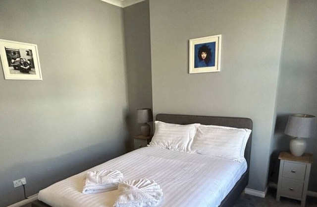 Huge 3-storey flat in the heart of Hove, 10 min walk from beach