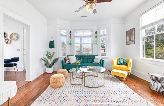 *Huge Discount* Stylish historic apt near Everbank Stadium and hospitals