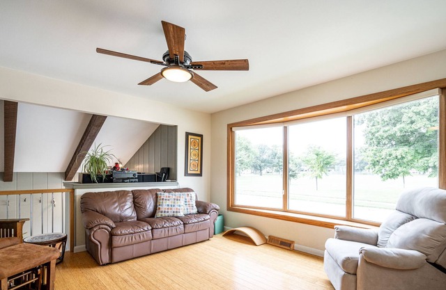 Huge house for family getaways! Awesome Parkview!