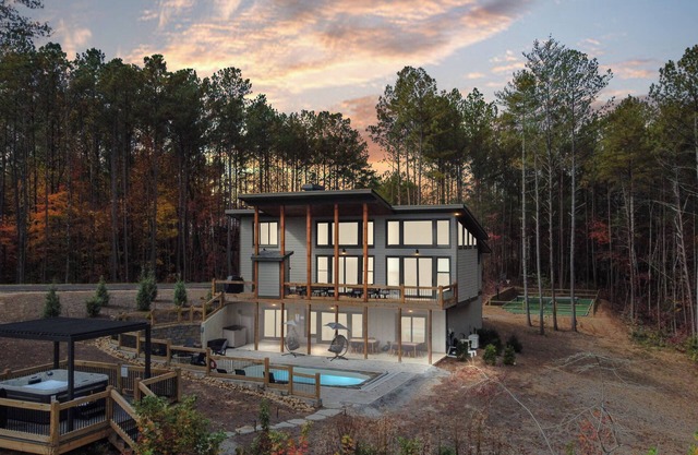 HUGE Mountain Views! PRIVATE outdoor pool, pickleball/basketball court, fire pit, hot tub