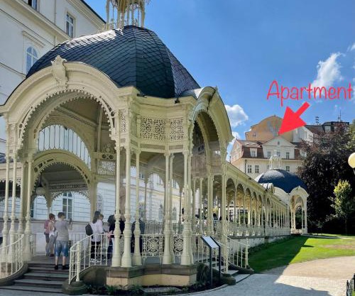 Huge two floor apartment on the Park Colonnade with free parking for one car, 160 sqm