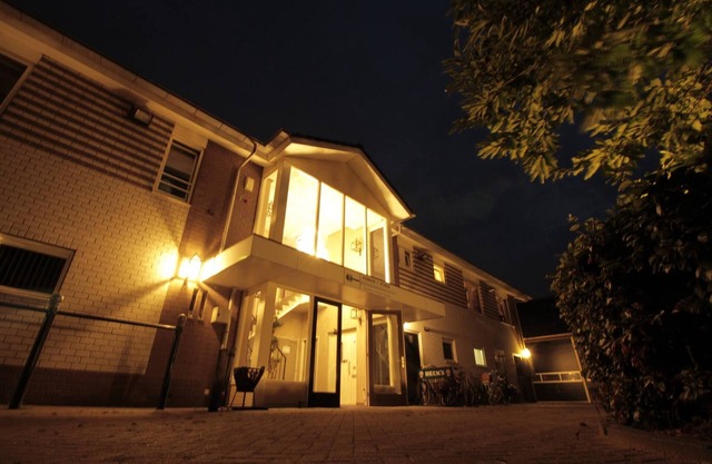 Human & Horse Hotel