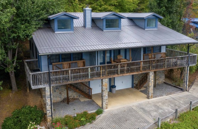 Hummingbird at Springdale: Resort Home with Golf and Pool Access!