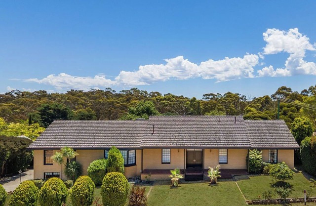 Hunter House - Castlemaine