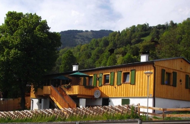Hunter's Chalet - Hunter's Chalet