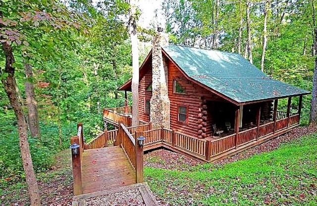 Hunter's Retreat - Cozy Cabin, near Old Man's Cave