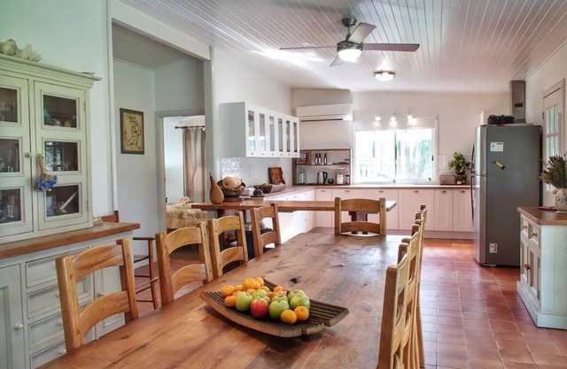 Hunter Valley Farm Stay - Carinya Homestead - River Flats Estate - Olive Grove