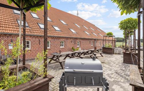 Hunting Lodge