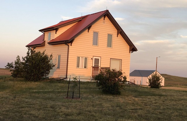 Hunting/Vacation Lodge available year round