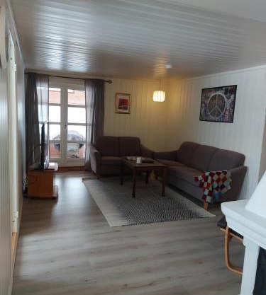 Huset med utsikt til innsjøen -8 min til Gjøvik sentrum