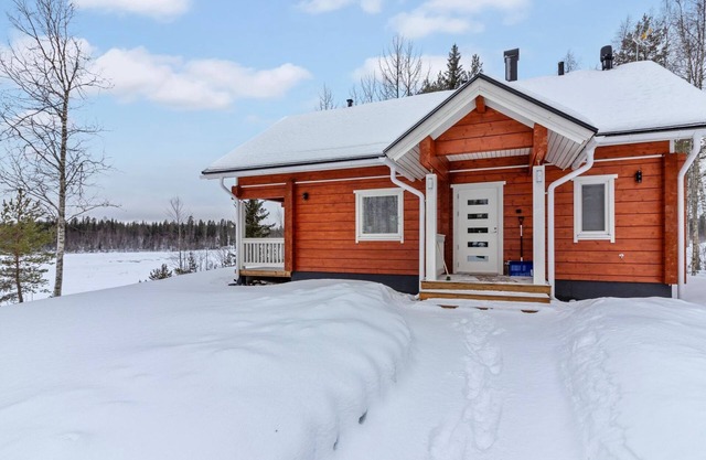 Huvila Tornionjoen Rannalla by Interhome