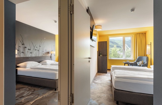 Hwest Hotel Hall