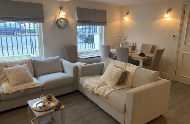 Hyde Park 4 Bedroom Villa