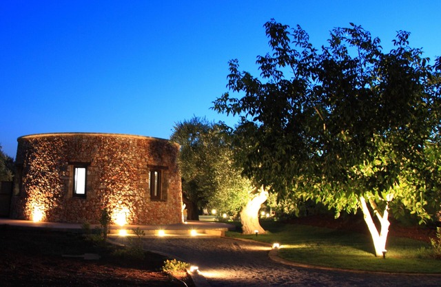 I FURNEDDHRI - Trullo "Noce"