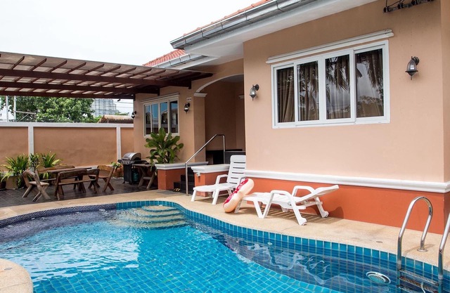I-Rin poolvilla featuring its own swimming pool set in a private estate.