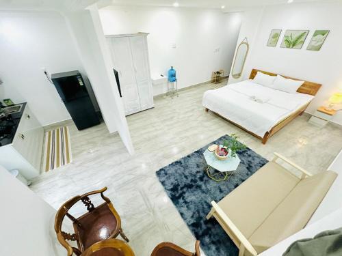 I Riverside 202B I Spacious Studio With Kitchen