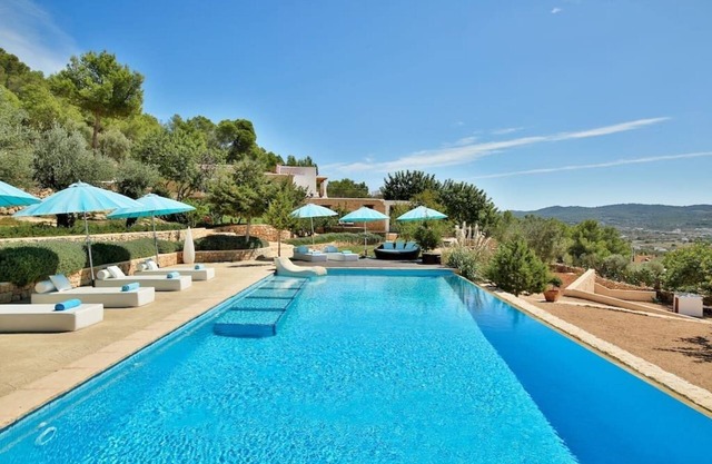 Ibiza: Luxury Villa With Stunning Pool (12)