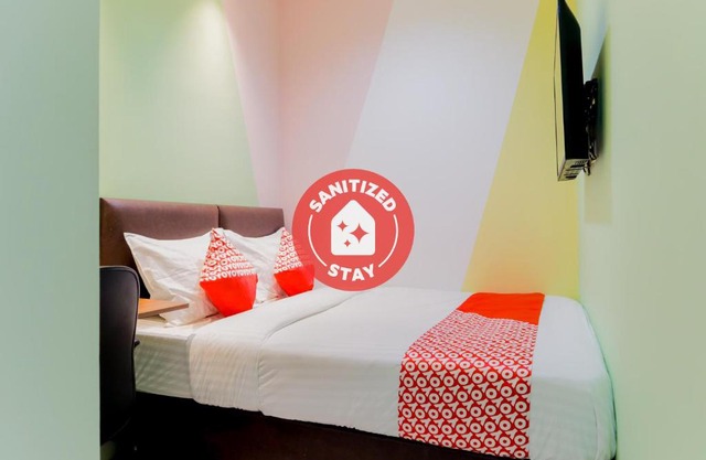 Ichiza Room RedPartner