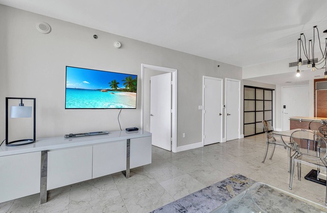 Icon Brickell - 19th Fl - 2BED/1BATH - Bay Views