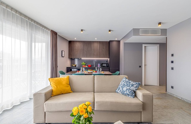 ICON H Lugano 602 Suite Executive, Lugano, Switzerland
