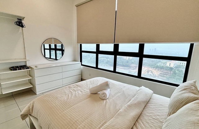 Icon6 Condo in IOI City Mall Putrajaya, Pool Viewnn