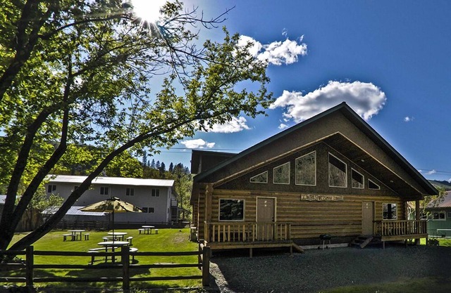 Idaho Sportsman Lodge - Great Fishing And Hunting Motel In Stites, Idaho!