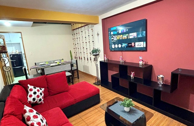 Ideal apartment for family or friends. 5 minutes from the historic center!