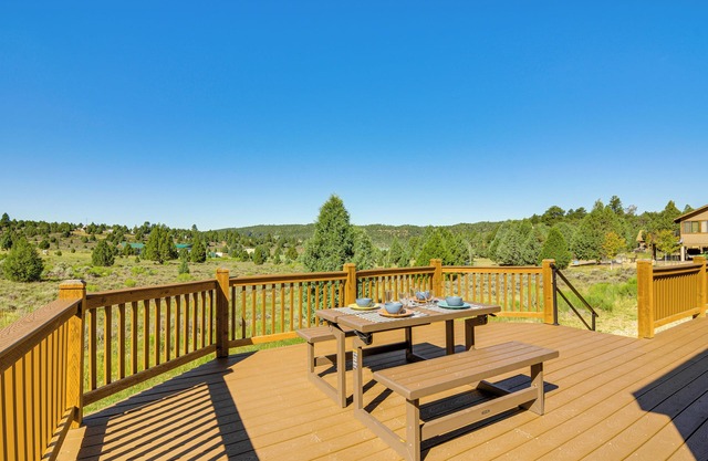 Ideal Base Near Zion & Bryce Canyon Nat'l Parks!