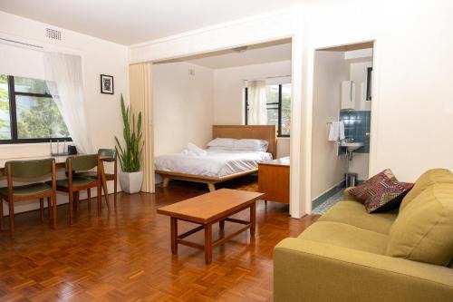Ideal Paddington Studio with Parking