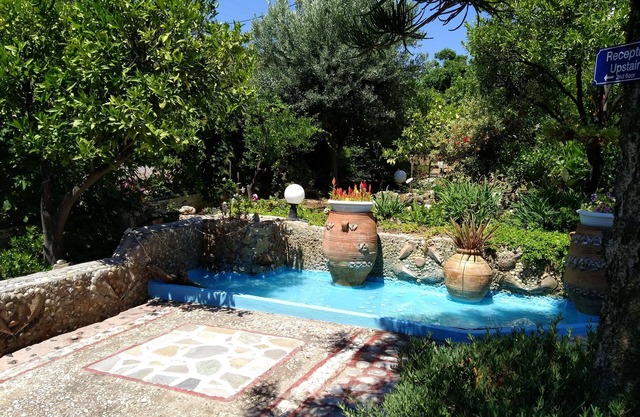 Ideal place for family near the beach with garden