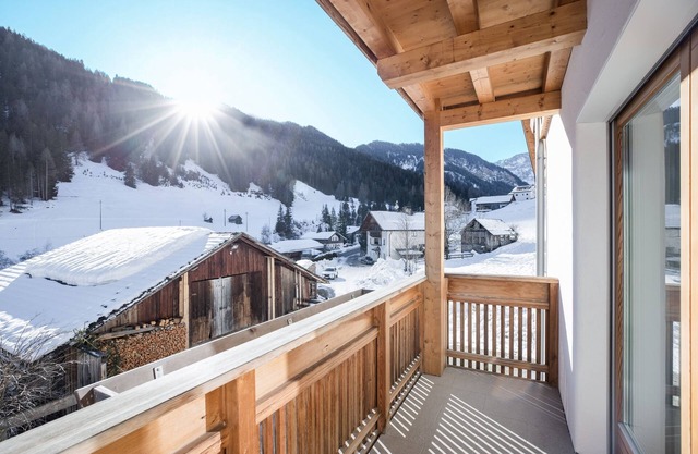 Idyllic Apartment "Kronplatz" with Balcony, Garden & Wi-Fi