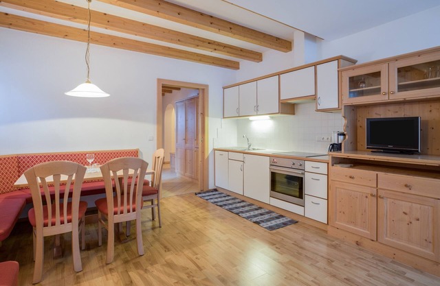 Idyllic Apartment "Wieserhof Benjamin" with Balcony, Mountain View & Wi-Fi
