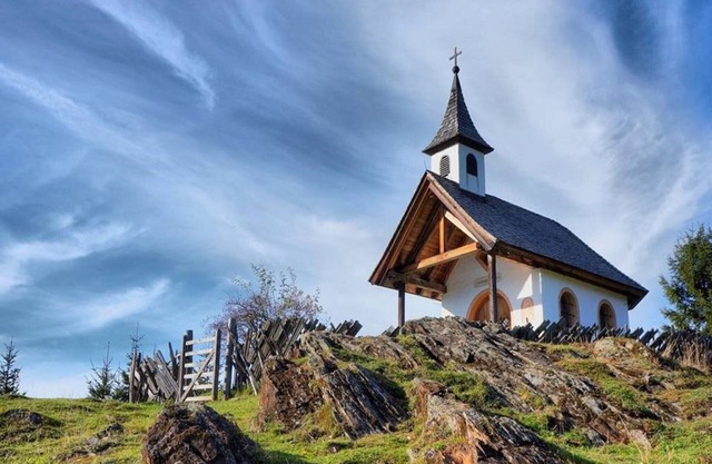 Idyllic holiday home in Goldegg Weng near ski bus