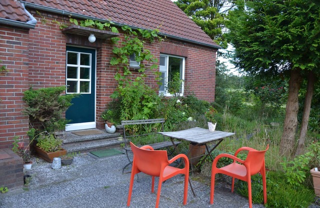 Idyllic location with lots of space around it