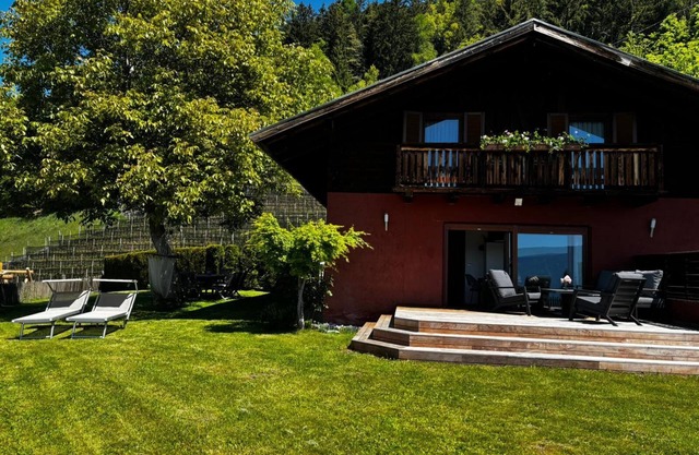 Idyllic mountain chalet "Platzl" in Vöran - your retreat in the Alps