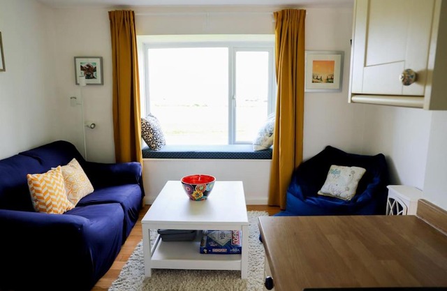 Idyllic rural retreat with one bedroom and parking